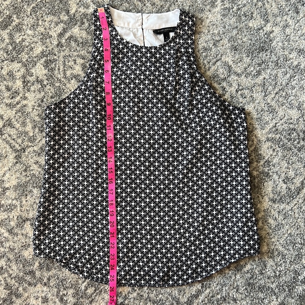Banana Republic Geometric Pattern Shell - Picture 6 of 9